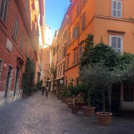 Trevi Qq Bed & Breakfast 2*