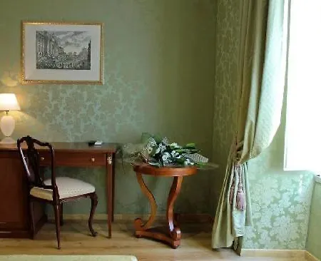 Trevi Qq Bed & Breakfast