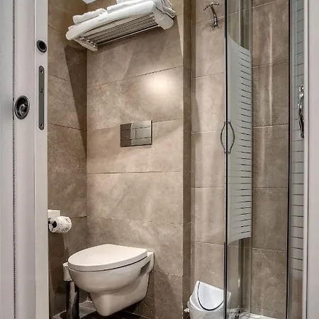 Trevi Qq Bed & Breakfast Rom