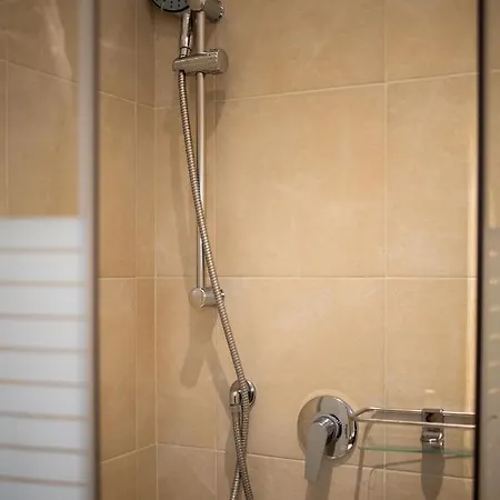 Trevi Qq Bed & Breakfast Rom